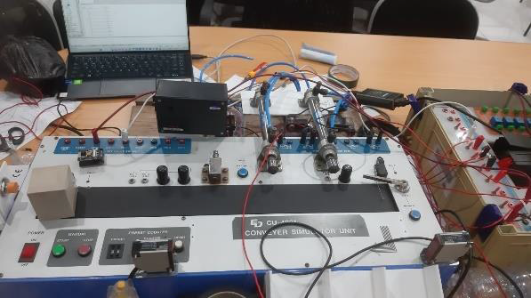 Uji coba terintegrasi mesin sortir pada conveyor simulator